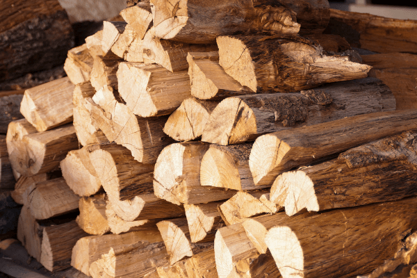 how much does a cord of seasoned wood cost